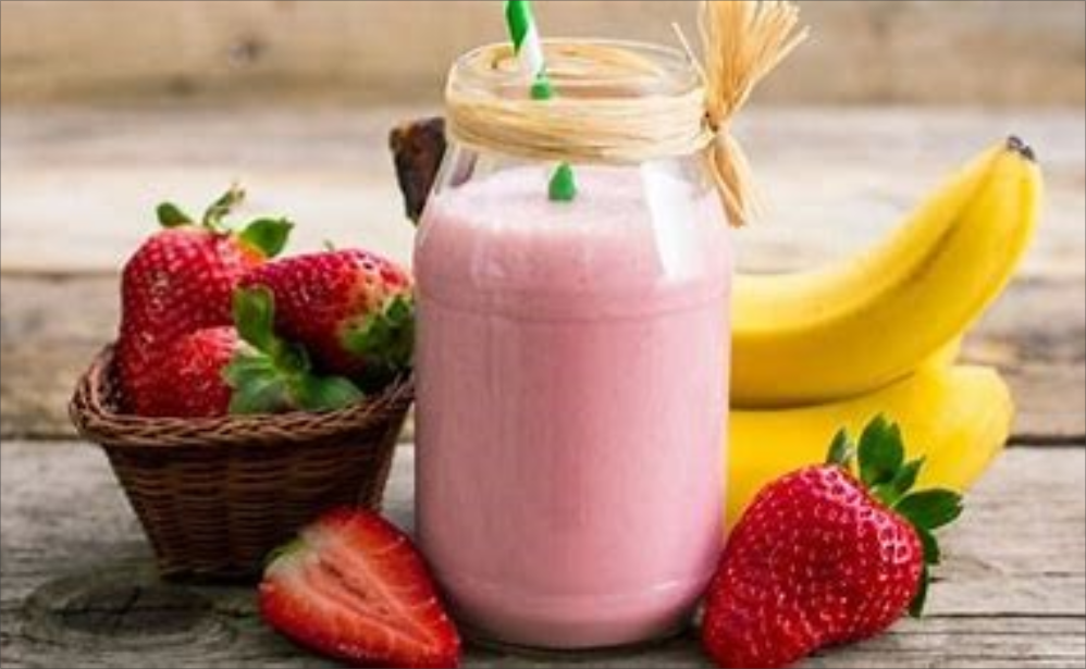  Comienza el día con un batido de vegetales y frutas para prevenir el daño celular y mejorar los niveles de hierro para fortalecer el sistema inmunitario